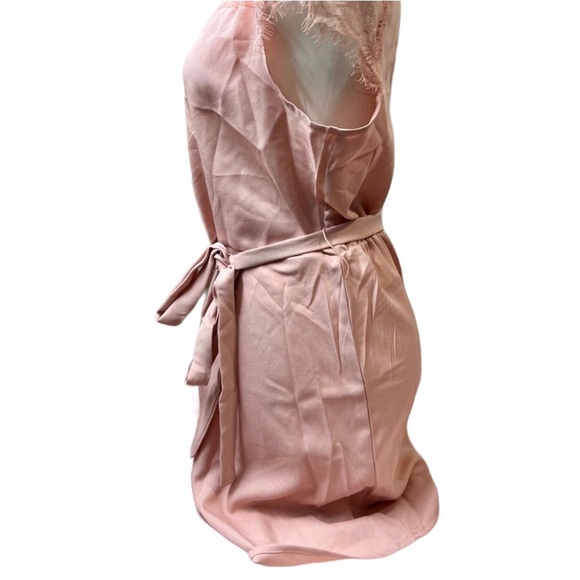 Lace Mini Dress 🎀 - Picture 5 of 8